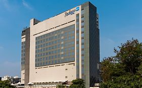 Radisson Blu Towers Kaushambi Delhi Ncr 5*